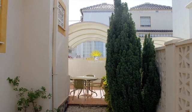 3 sovrum Hus att hyra i Los Balcones med pool - 1 200 € (Ref: 9995954)