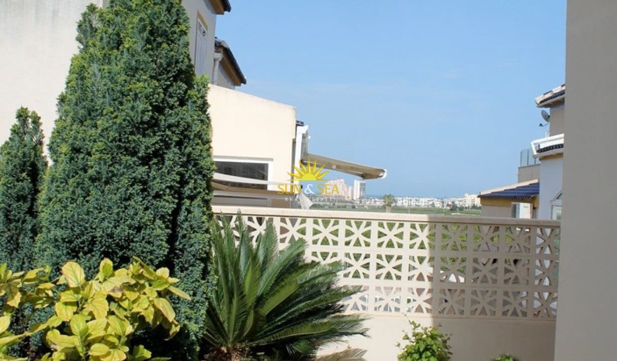 3 sovrum Hus att hyra i Los Balcones med pool - 1 200 € (Ref: 9995954)
