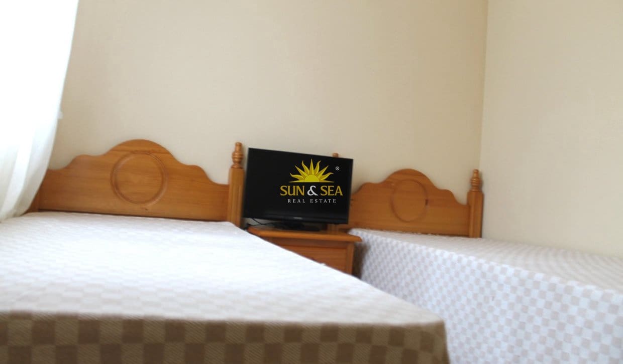 3 sovrum Hus att hyra i Los Balcones med pool - 1 200 € (Ref: 9995954)