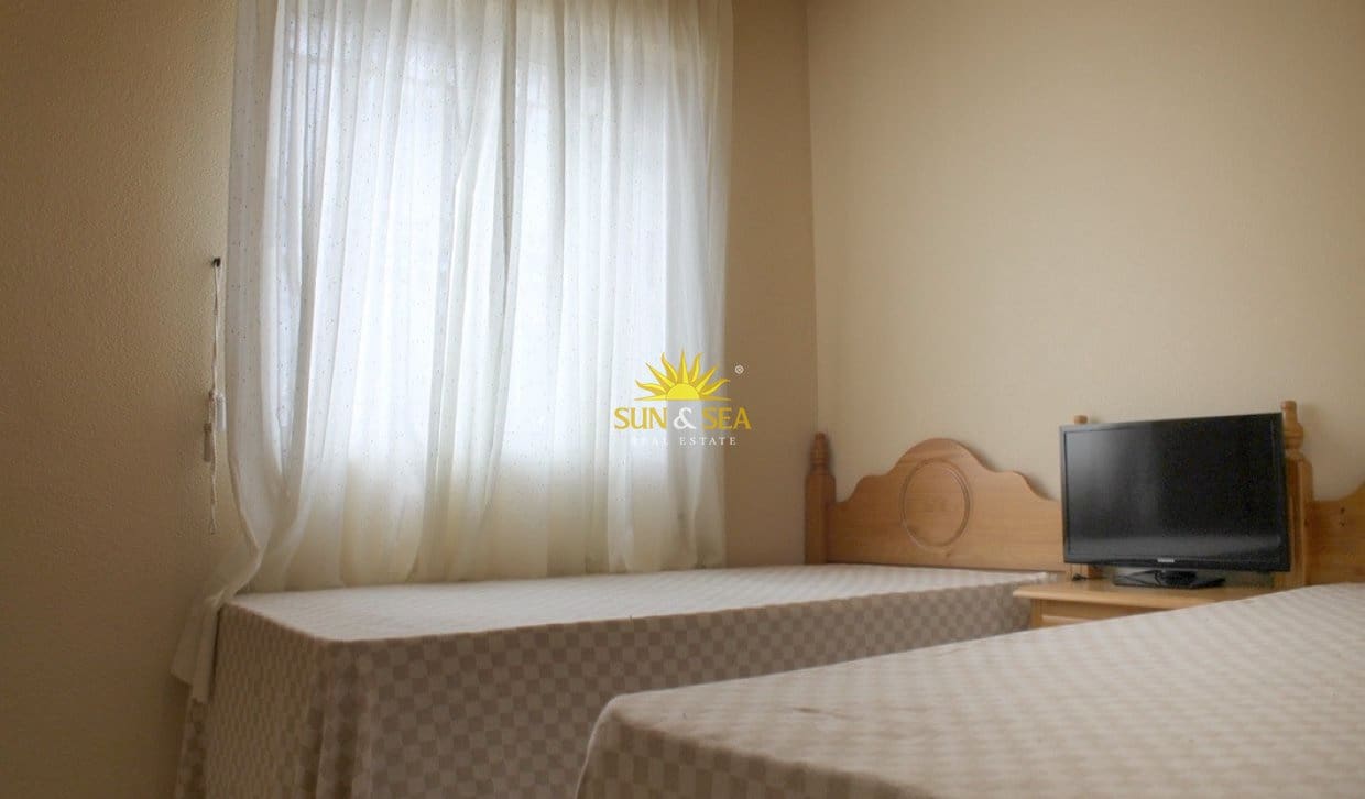 3 sovrum Hus att hyra i Los Balcones med pool - 1 200 € (Ref: 9995954)