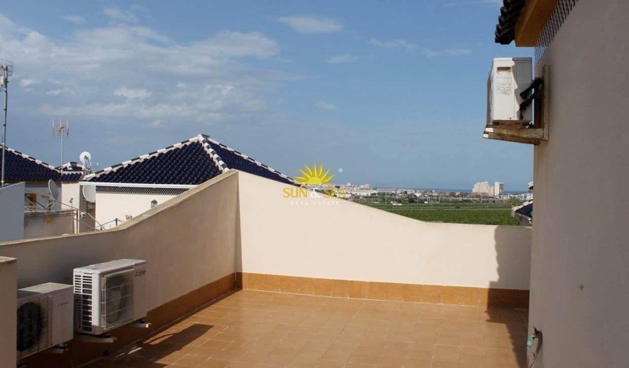 3 sovrum Hus att hyra i Los Balcones med pool - 1 200 € (Ref: 9995954)