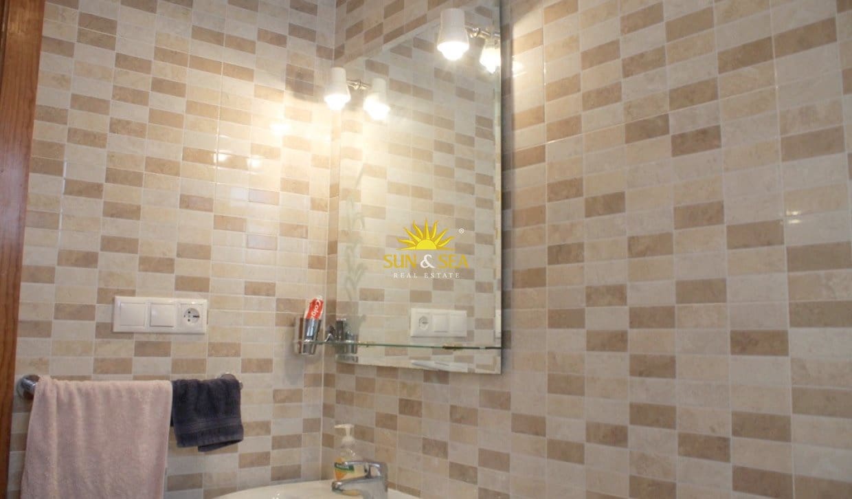 3 sovrum Hus att hyra i Los Balcones med pool - 1 200 € (Ref: 9995954)