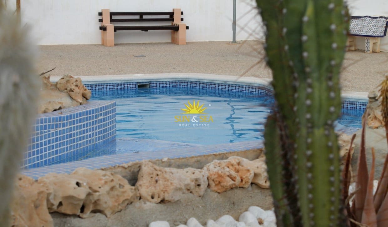 3 sovrum Hus att hyra i Los Balcones med pool - 1 200 € (Ref: 9995954)
