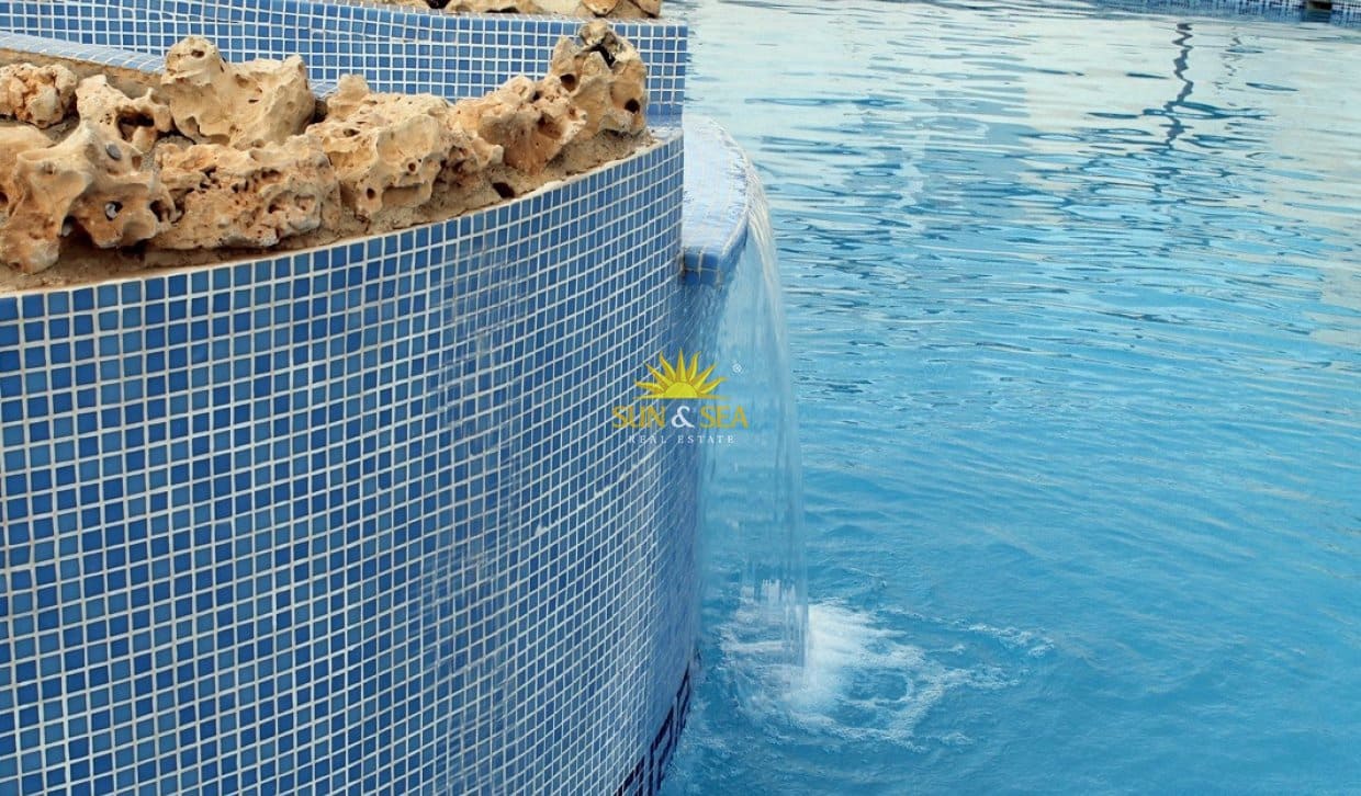 3 sovrum Hus att hyra i Los Balcones med pool - 1 200 € (Ref: 9995954)