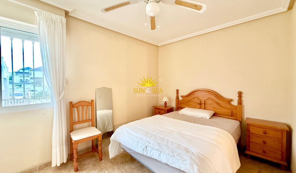 3 bedroom Townhouse for rent in Los Balcones with pool - € 1,200 (Ref: 9995954)