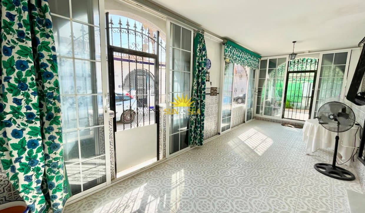 Maison de Ville de 2 chambres à louer à Los Narejos avec garage - 800 € (Ref: 9995955)