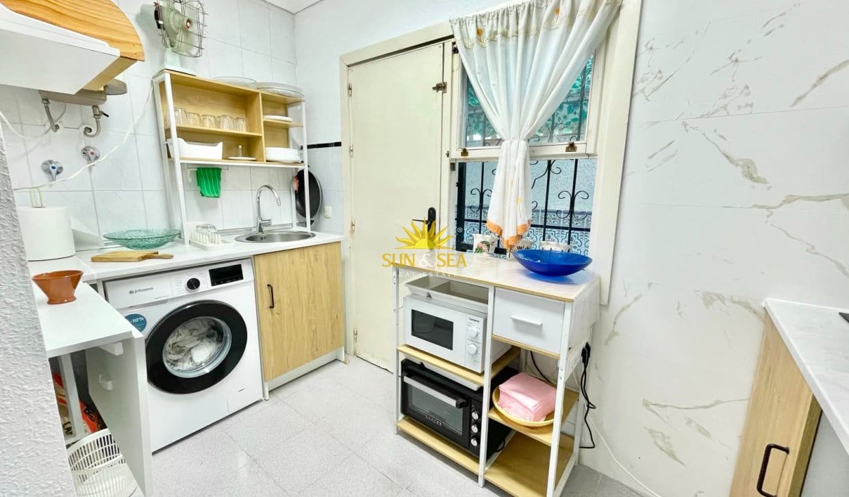 Maison de Ville de 2 chambres à louer à Los Narejos avec garage - 800 € (Ref: 9995955)