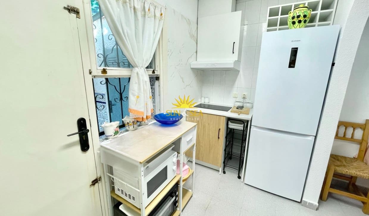 Maison de Ville de 2 chambres à louer à Los Narejos avec garage - 800 € (Ref: 9995955)