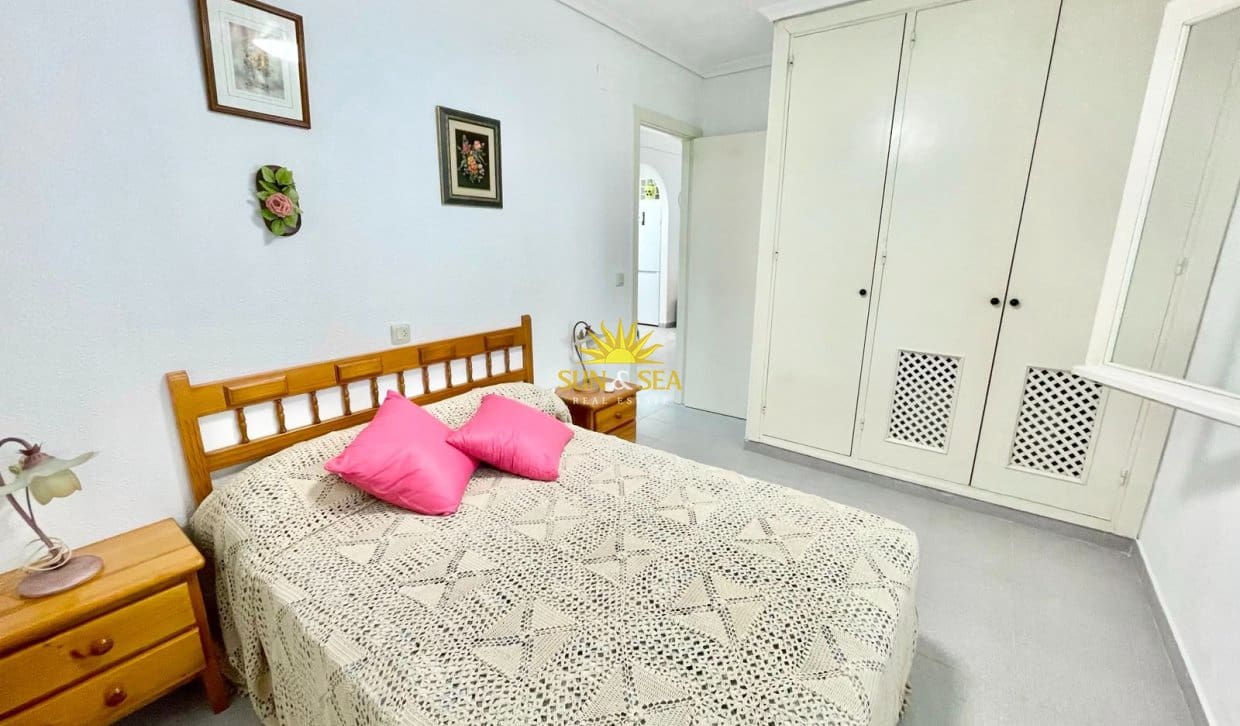 Maison de Ville de 2 chambres à louer à Los Narejos avec garage - 800 € (Ref: 9995955)