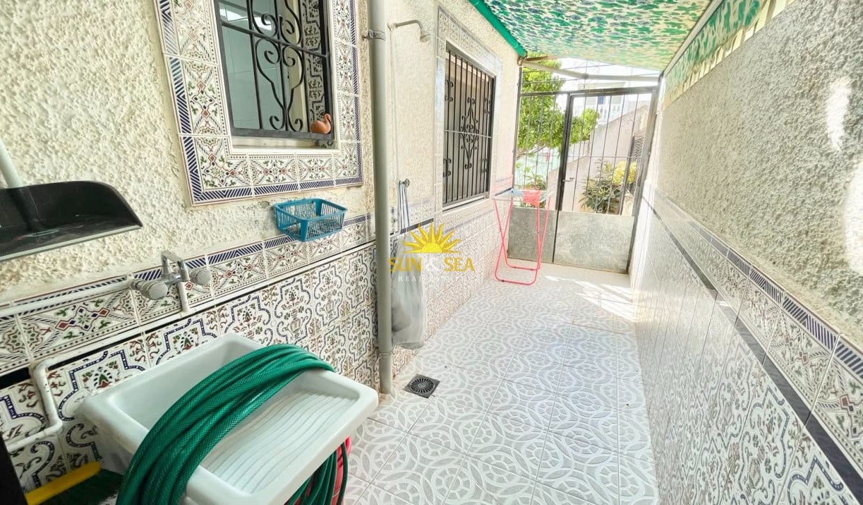 Maison de Ville de 2 chambres à louer à Los Narejos avec garage - 800 € (Ref: 9995955)