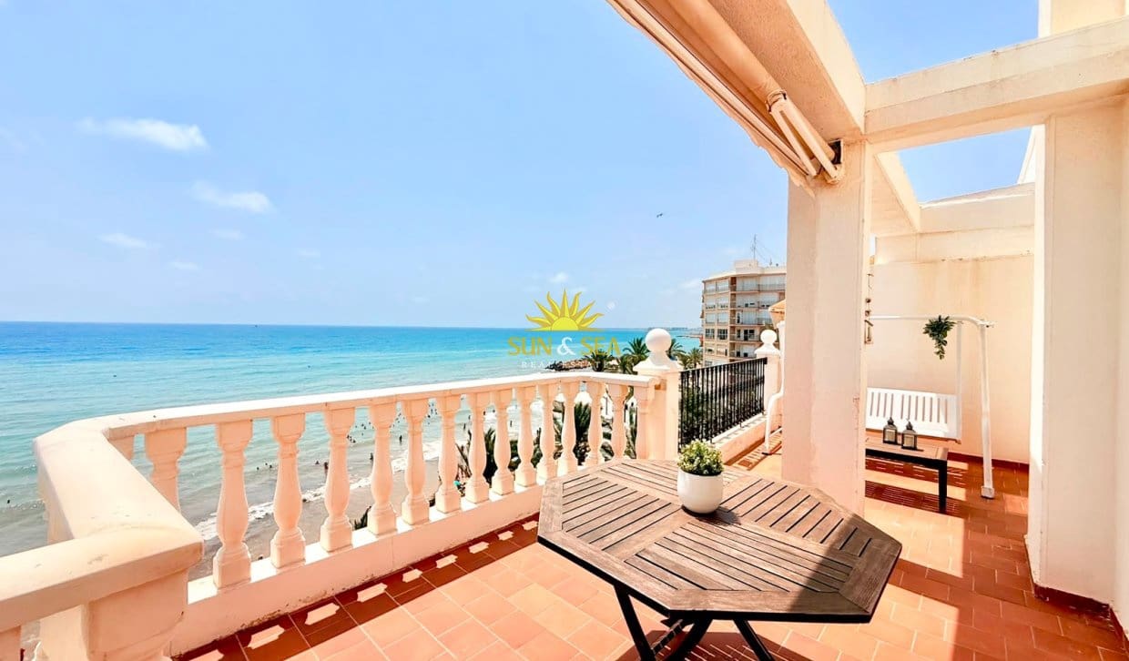 3 soveværelse Lejlighed til leje i Torrevieja - € 1.400 (Ref: 9995956)