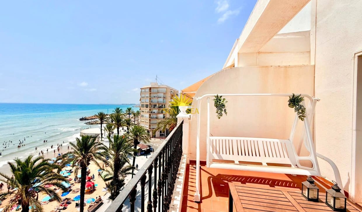 3 soveværelse Lejlighed til leje i Torrevieja - € 1.400 (Ref: 9995956)
