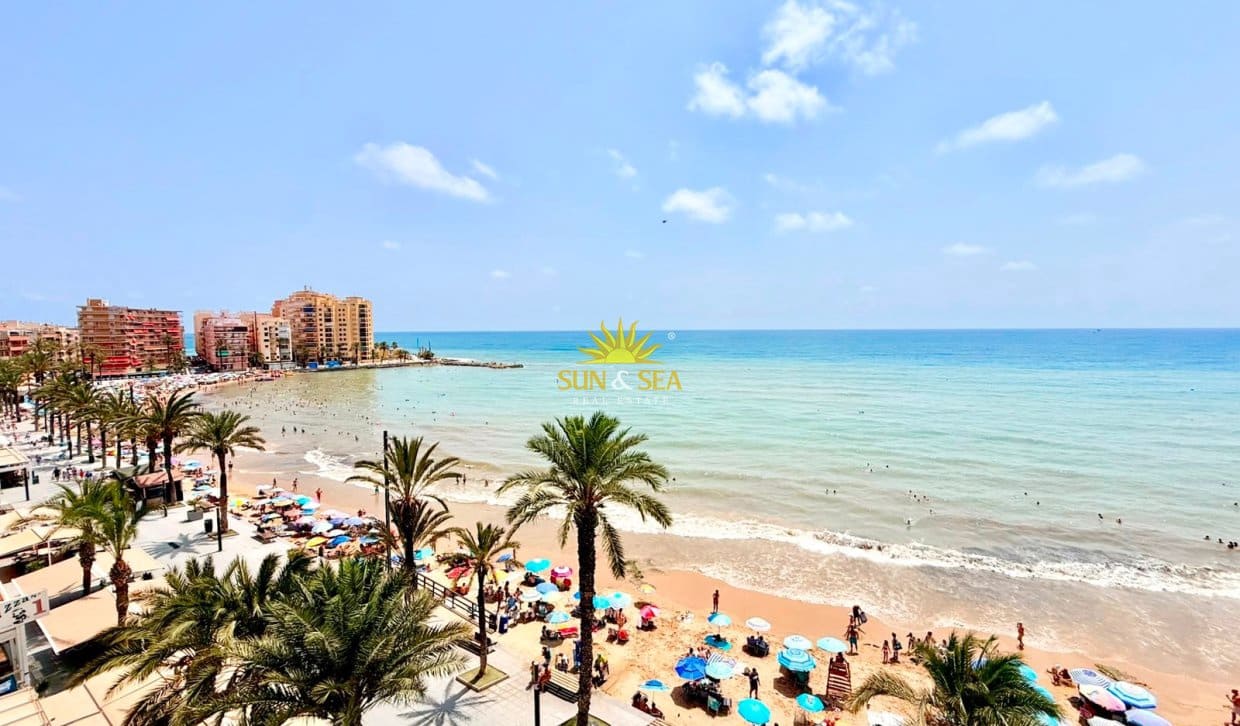 3 soveværelse Lejlighed til leje i Torrevieja - € 1.400 (Ref: 9995956)