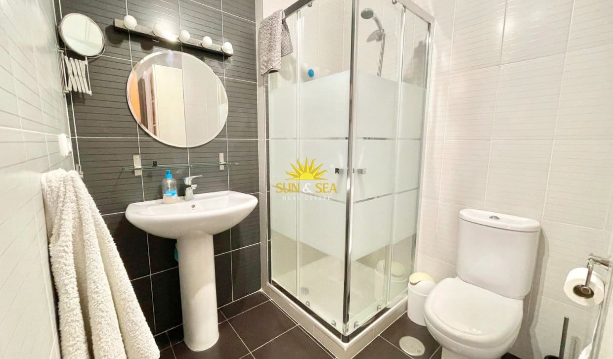 2 sypialnia Apartament do wynajęcia w La Tercia z basenem garażem - 700 € (Ref: 9995957)