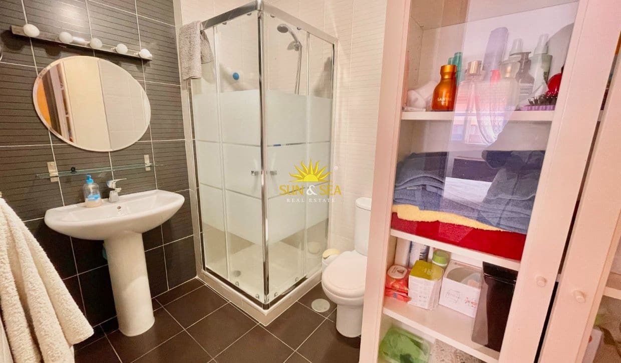2 sypialnia Apartament do wynajęcia w La Tercia z basenem garażem - 700 € (Ref: 9995957)
