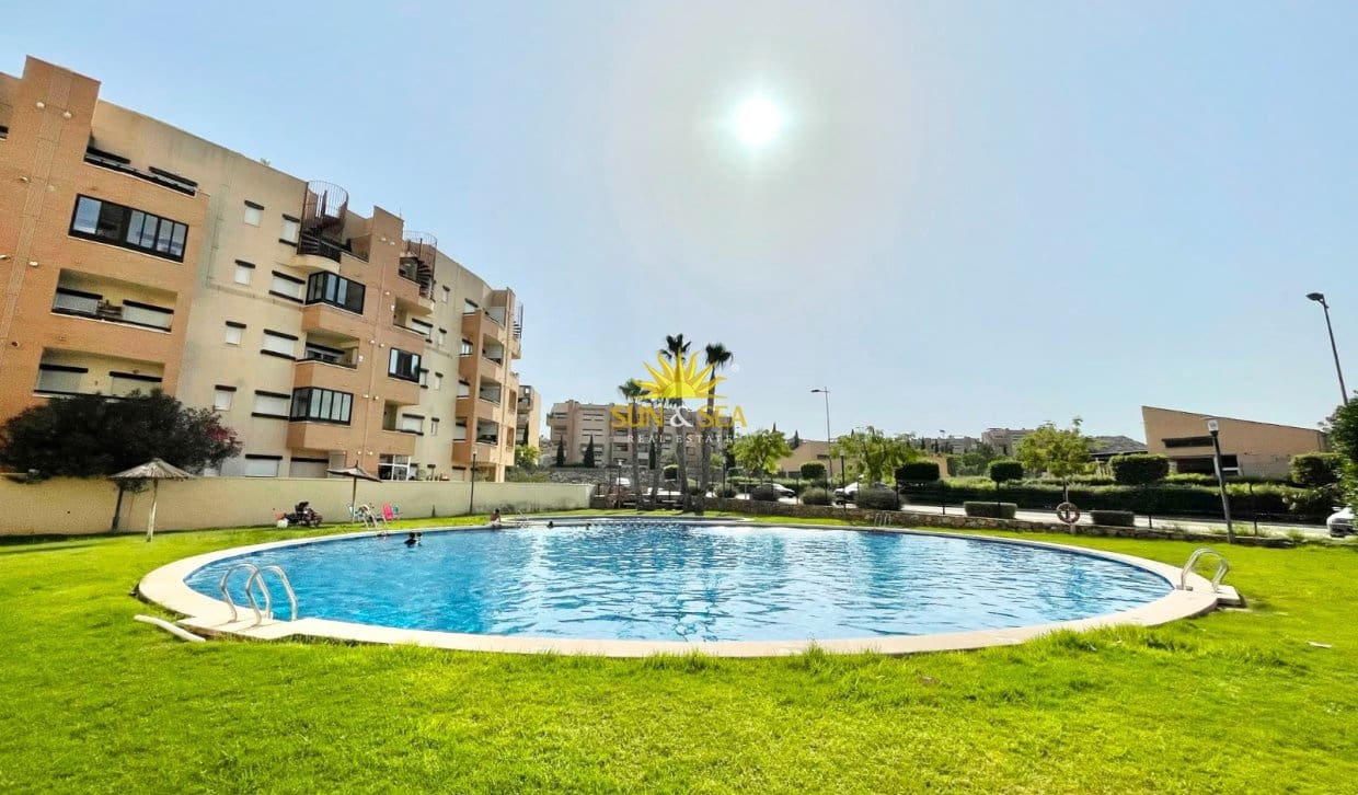 2 sypialnia Apartament do wynajęcia w La Tercia z basenem garażem - 700 € (Ref: 9995957)