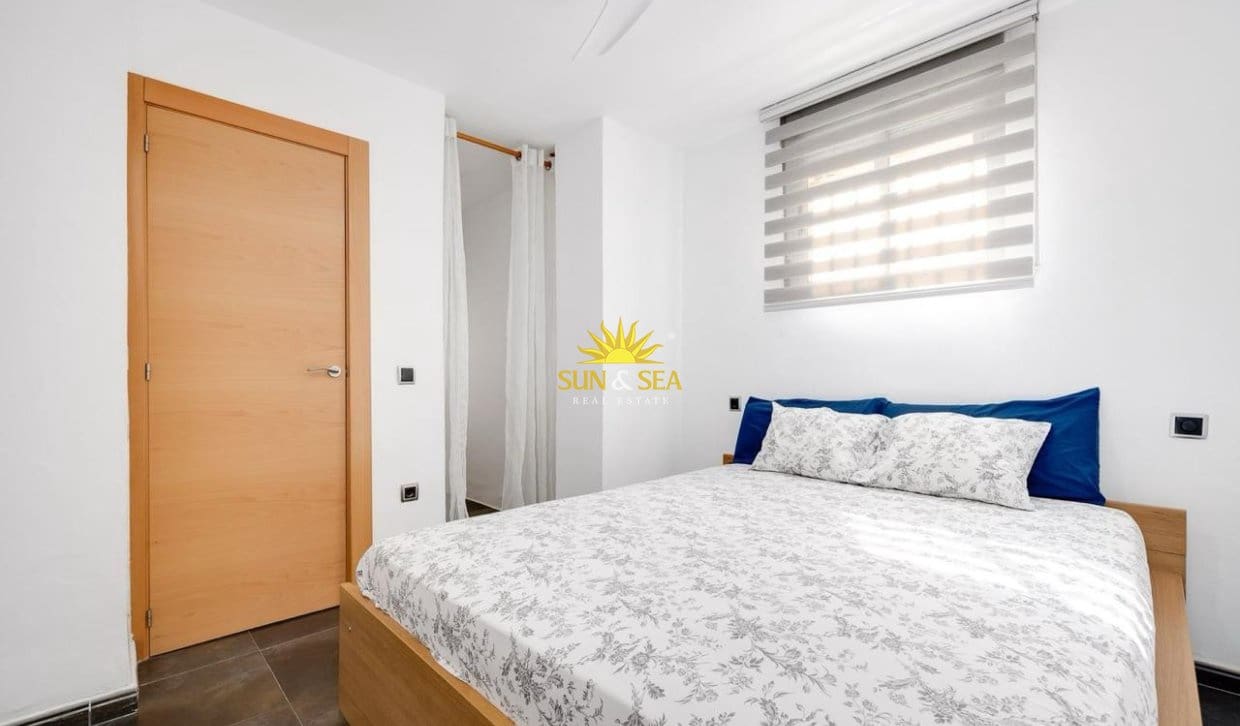 2 camera da letto Appartamento da affittare in Torrevieja - 1.000 € (Rif: 9996303)