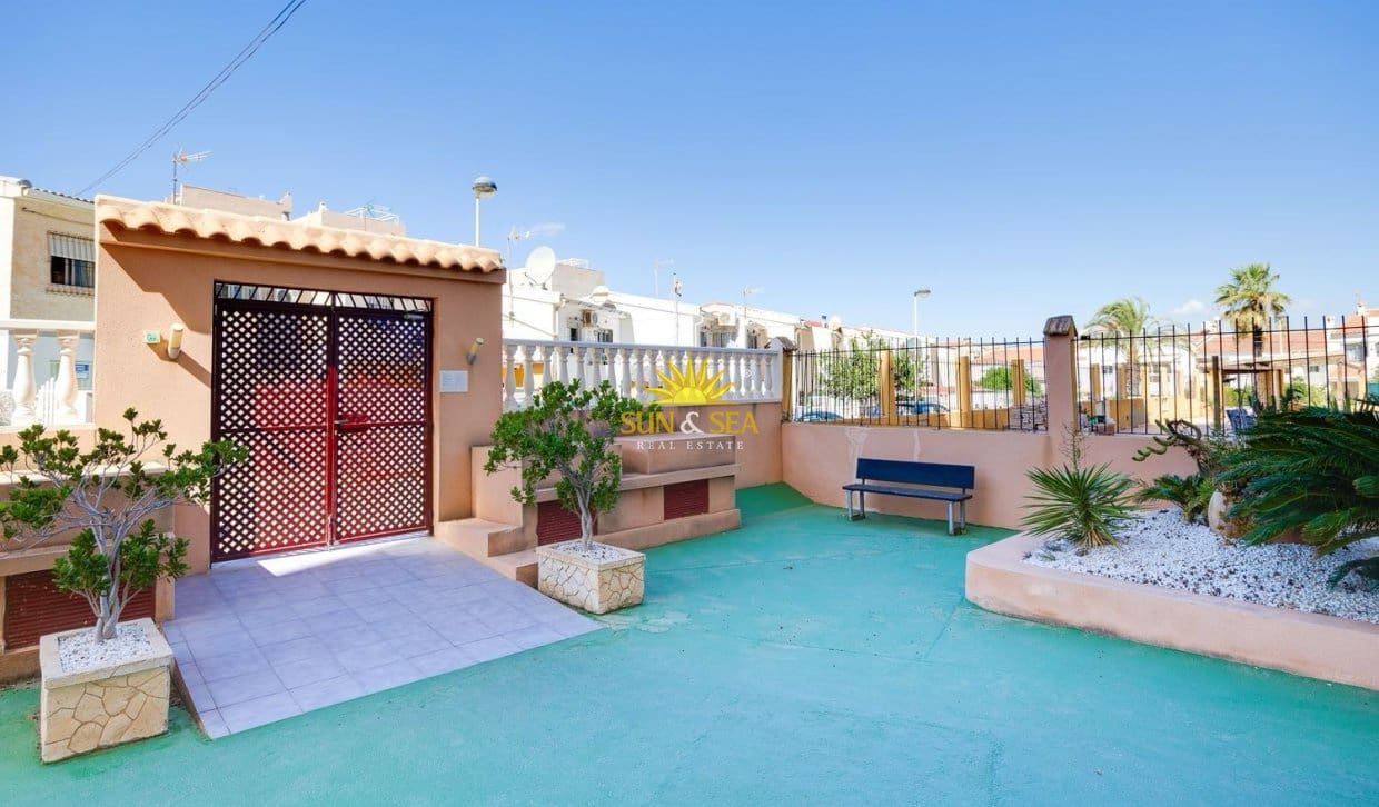 2 camera da letto Appartamento da affittare in Torrevieja - 1.000 € (Rif: 9996303)