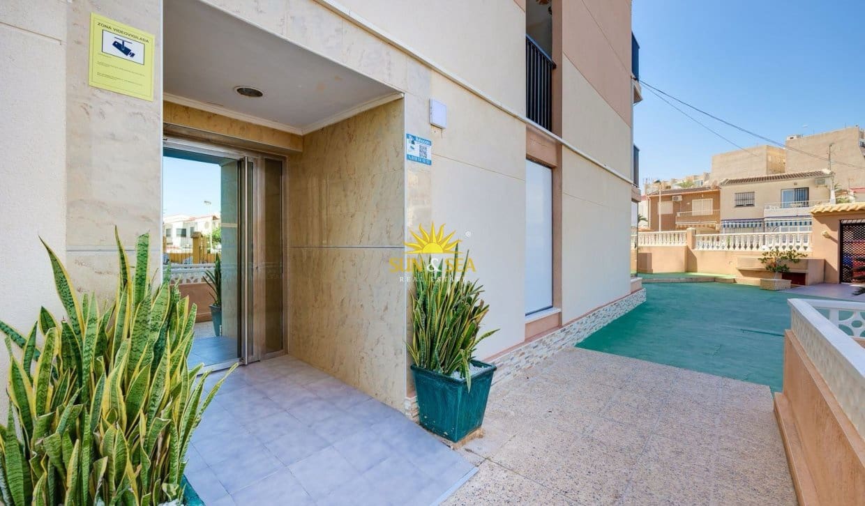 2 camera da letto Appartamento da affittare in Torrevieja - 1.000 € (Rif: 9996303)