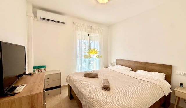 2 soveværelse Byhus til leje i Aguas Nuevas, Torrevieja med swimmingpool garage - € 950 (Ref: 9997519)