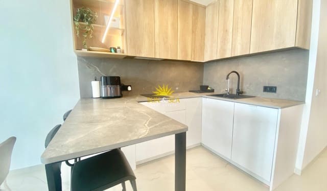 1 makuuhuone Yksiö lomavuokrausta paikassa Playa de Muchavista, El Campello mukana uima-altaan - 1 100 € (Ref: 9997816)