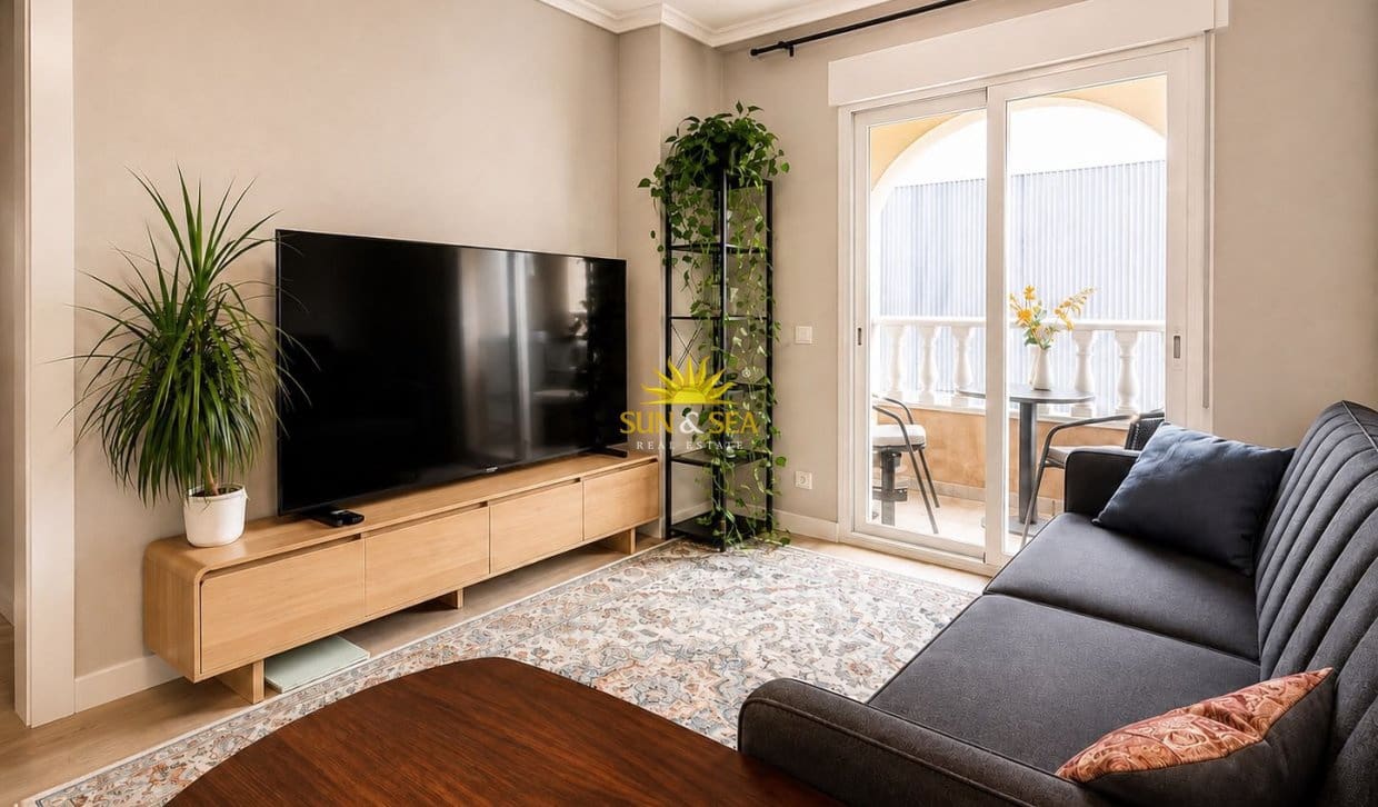 Apartamento de 1 habitación en Torrevieja en venta con piscina - 149.000 € (Ref: 9997817)