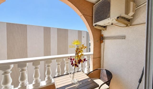 Apartamento de 1 habitación en Antonio Machado, Torrevieja en venta con piscina - 149.000 € (Ref: 9997817)