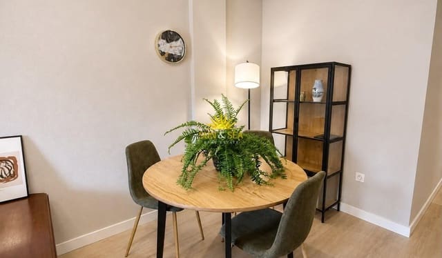 Apartamento de 1 habitación en Antonio Machado, Torrevieja en venta con piscina - 149.000 € (Ref: 9997817)