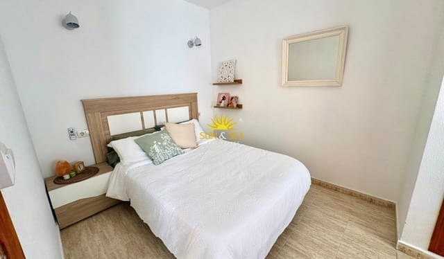   3 soveværelse   ferieLejlighed i Antonio Machado, Torrevieja med   swimmingpool   - € 950 (Ref: 9997818)