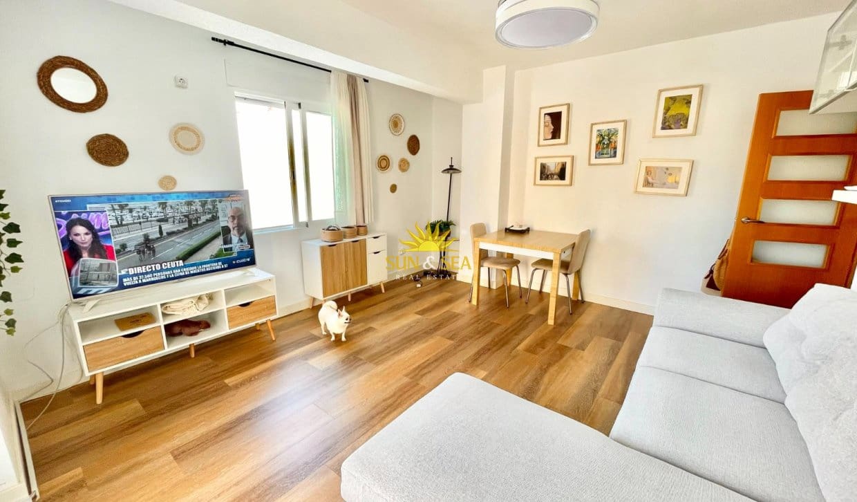 3 sypialnia Apartament do wynajęcia w Torre de la Horadada - 1 300 € (Ref: 9999039)