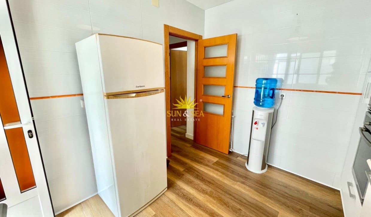 3 sypialnia Apartament do wynajęcia w Torre de la Horadada - 1 300 € (Ref: 9999039)