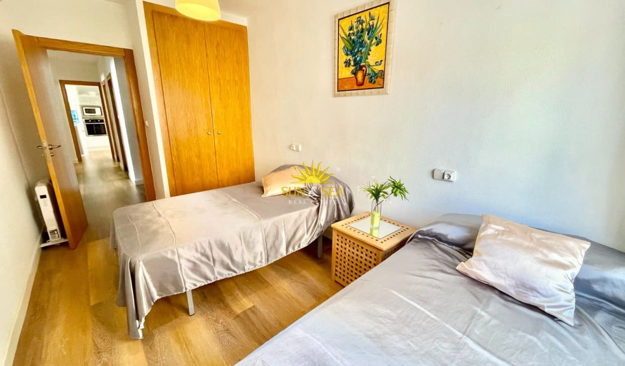 3 sypialnia Apartament do wynajęcia w Torre de la Horadada - 1 300 € (Ref: 9999039)
