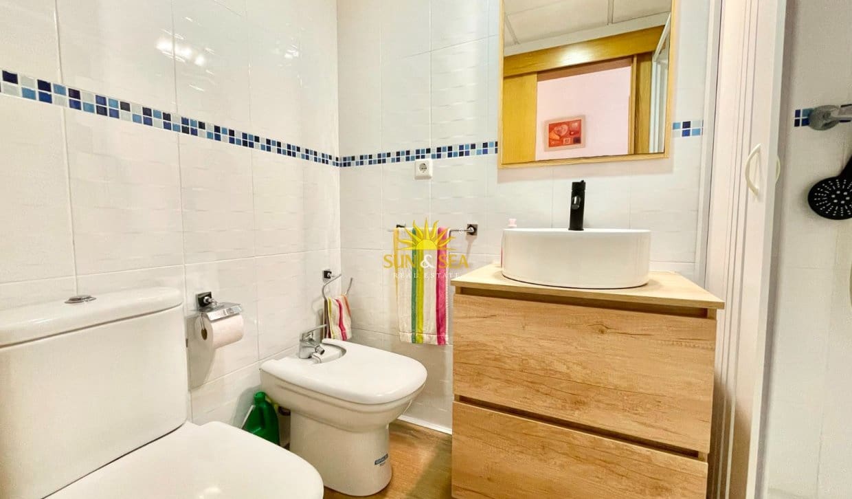 3 sypialnia Apartament do wynajęcia w Torre de la Horadada - 1 300 € (Ref: 9999039)