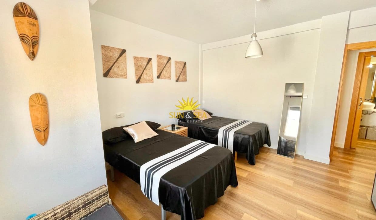 3 sypialnia Apartament do wynajęcia w Torre de la Horadada - 1 300 € (Ref: 9999039)