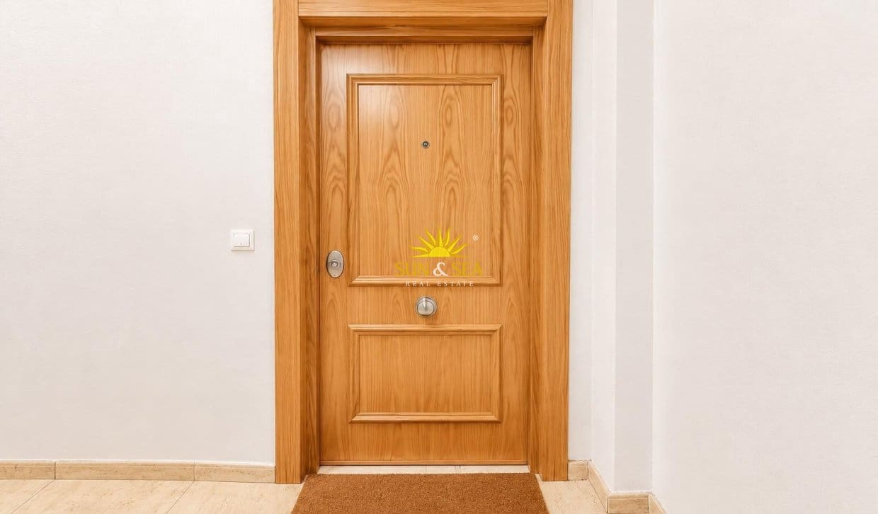 2 makuuhuone Huoneisto myytävänä paikassa Torrevieja mukana uima-altaan - 3 126 000 € (Ref: 9999041)