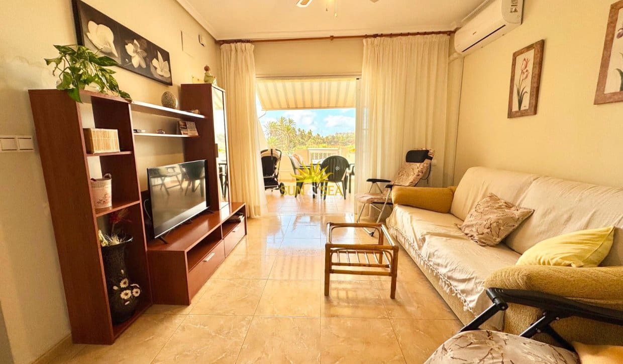 2 soverom Hus til salgs i Torrevieja - € 550 (Ref: 9999415)