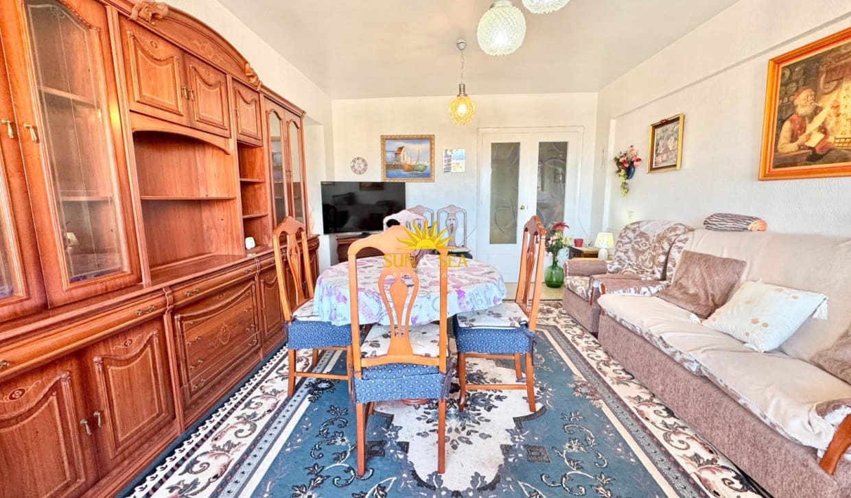   3 soveværelse   ferieLejlighed i Torrevieja     - € 750 (Ref: 9999416)