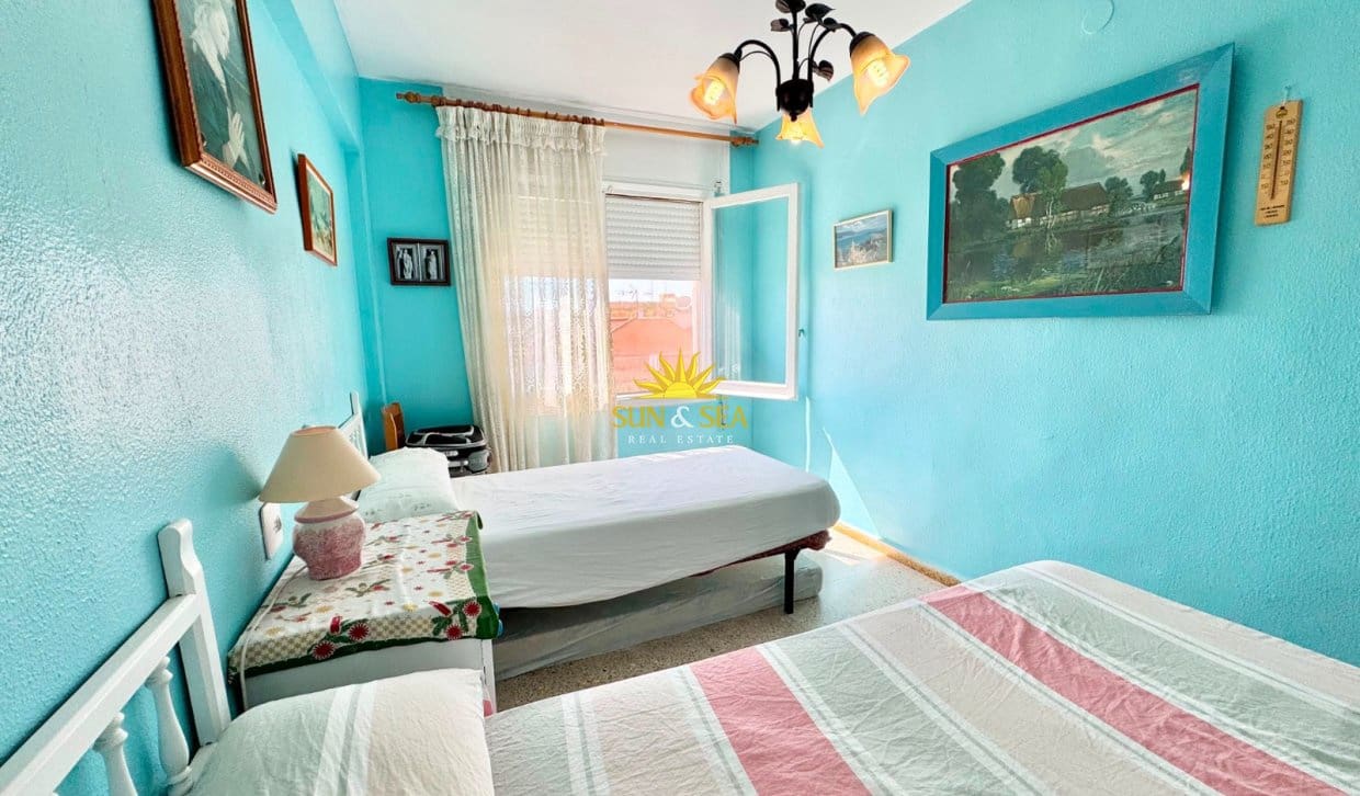   3 soveværelse   ferieLejlighed i Torrevieja     - € 750 (Ref: 9999416)