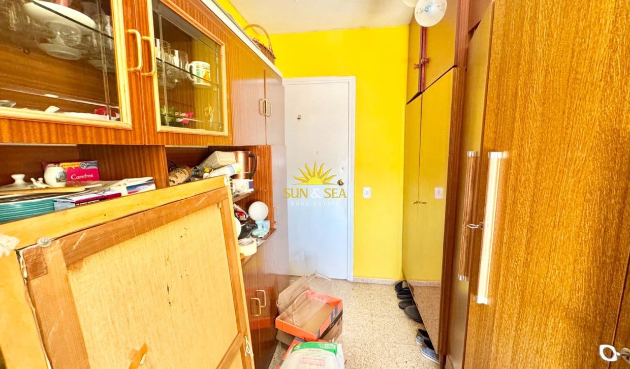   3 soveværelse   ferieLejlighed i Torrevieja     - € 750 (Ref: 9999416)
