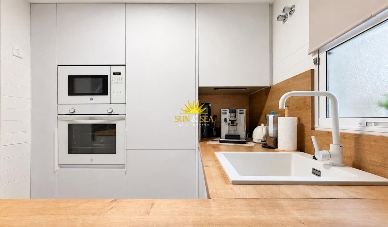 3 soverom Leilighet til salgs i Torrevieja - € 175 000 (Ref: 9999417)