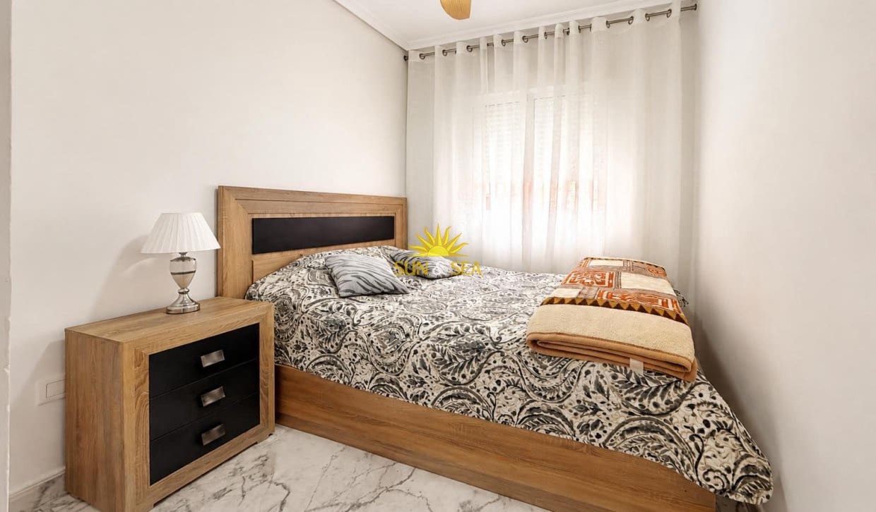 3 soverom Leilighet til salgs i Torrevieja - € 175 000 (Ref: 9999417)