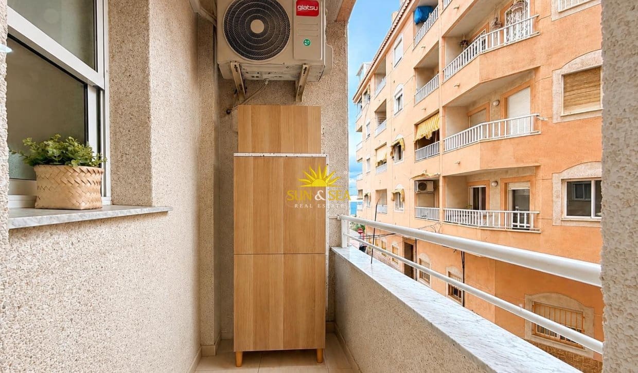 3 soverom Leilighet til salgs i Torrevieja - € 175 000 (Ref: 9999417)