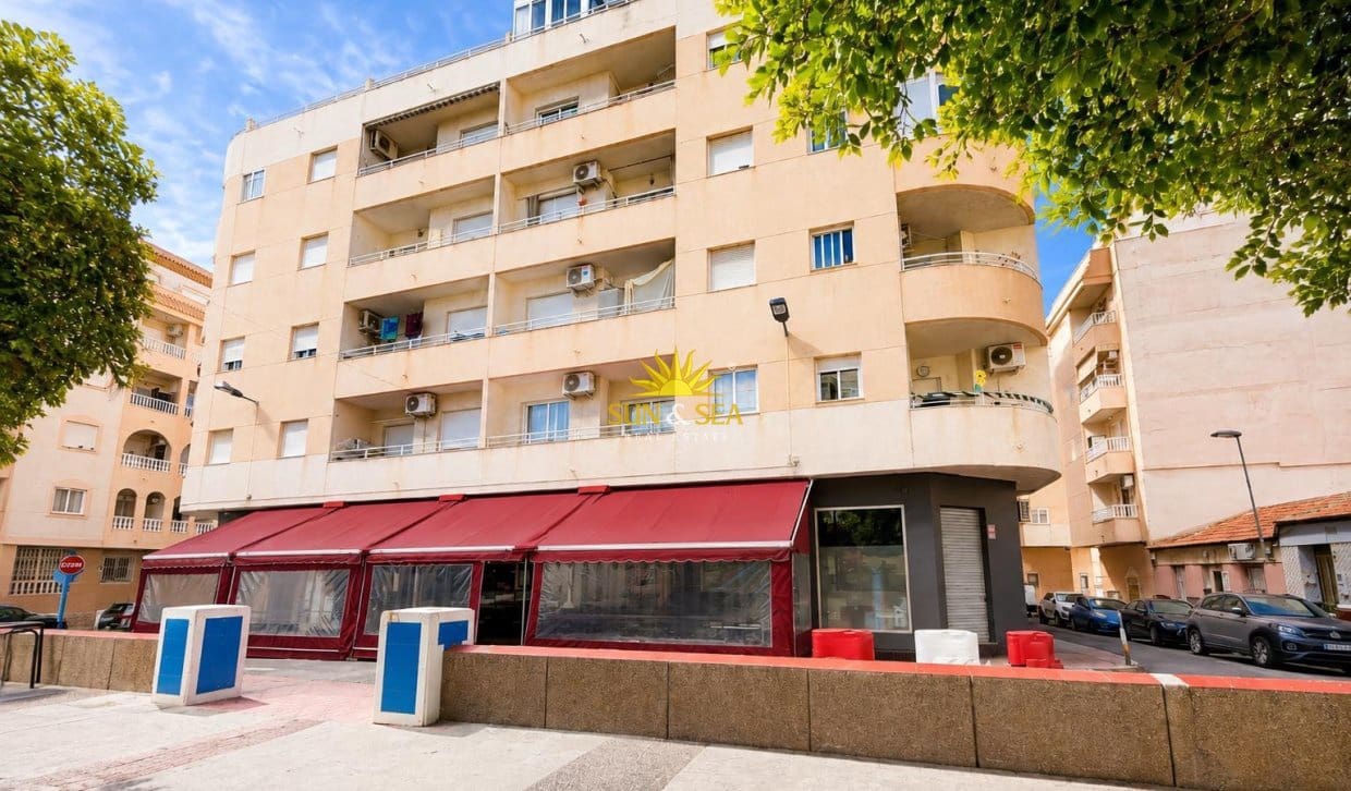 3 soverom Leilighet til salgs i Torrevieja - € 175 000 (Ref: 9999417)