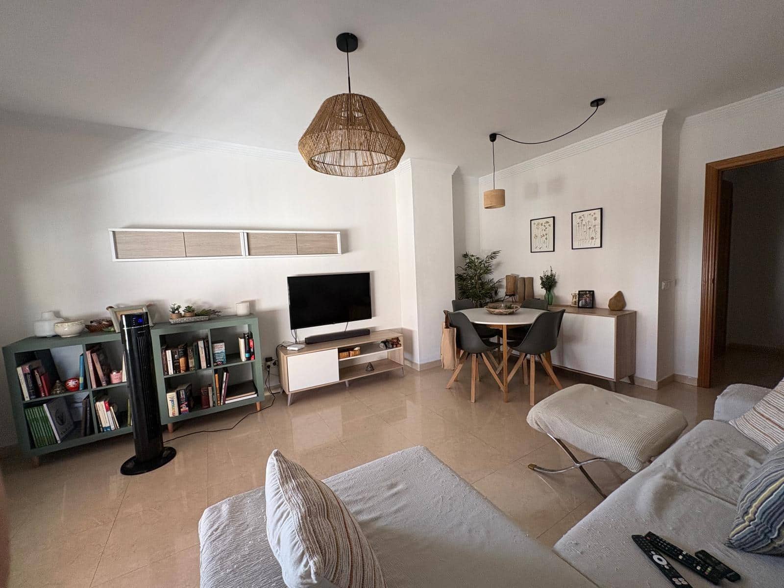 Piso de 3 habitaciones en Algeciras en venta con garaje - 300.000 € (Ref: 10005646)