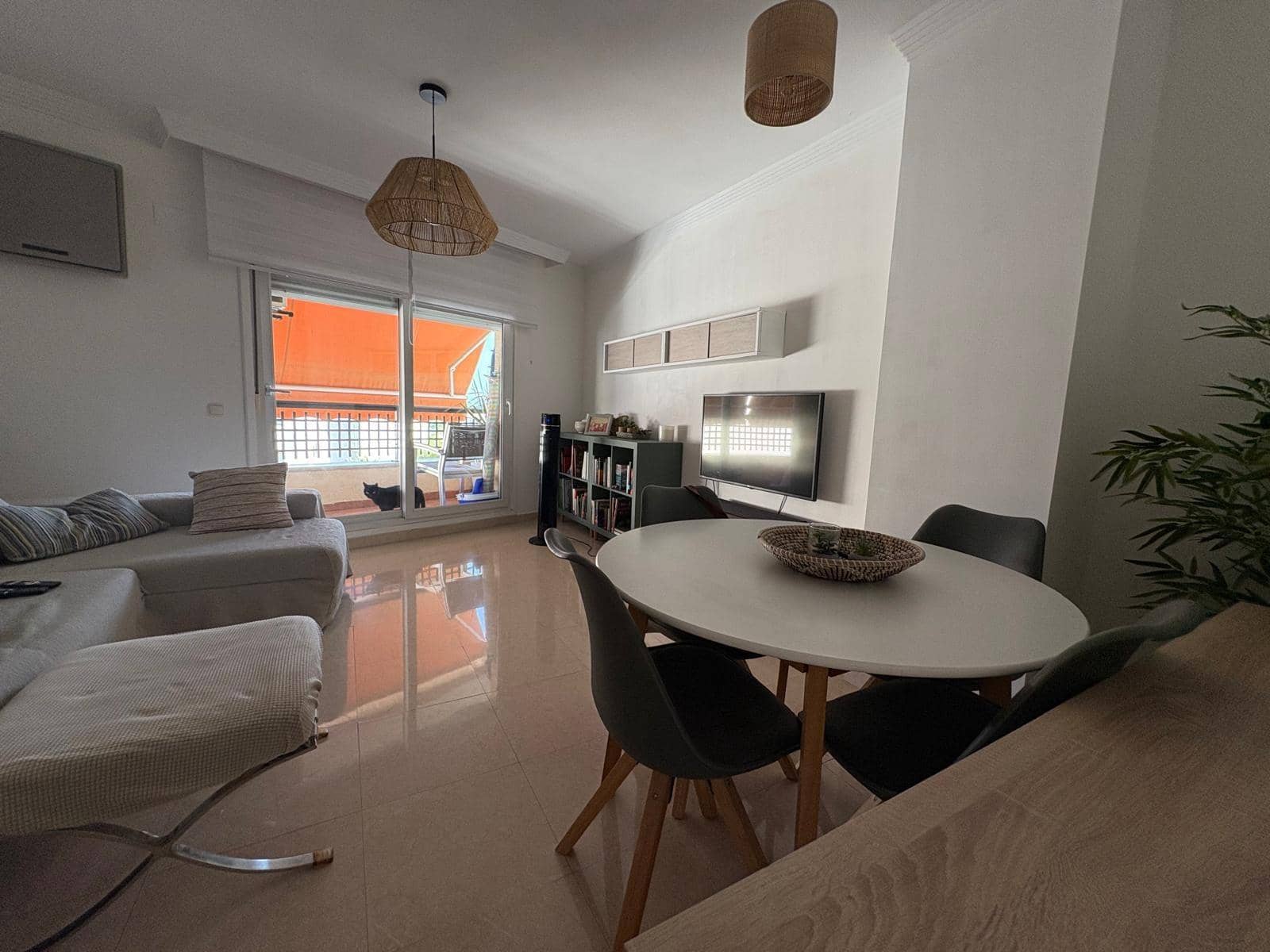 Piso de 3 habitaciones en Algeciras en venta con garaje - 300.000 € (Ref: 10005646)