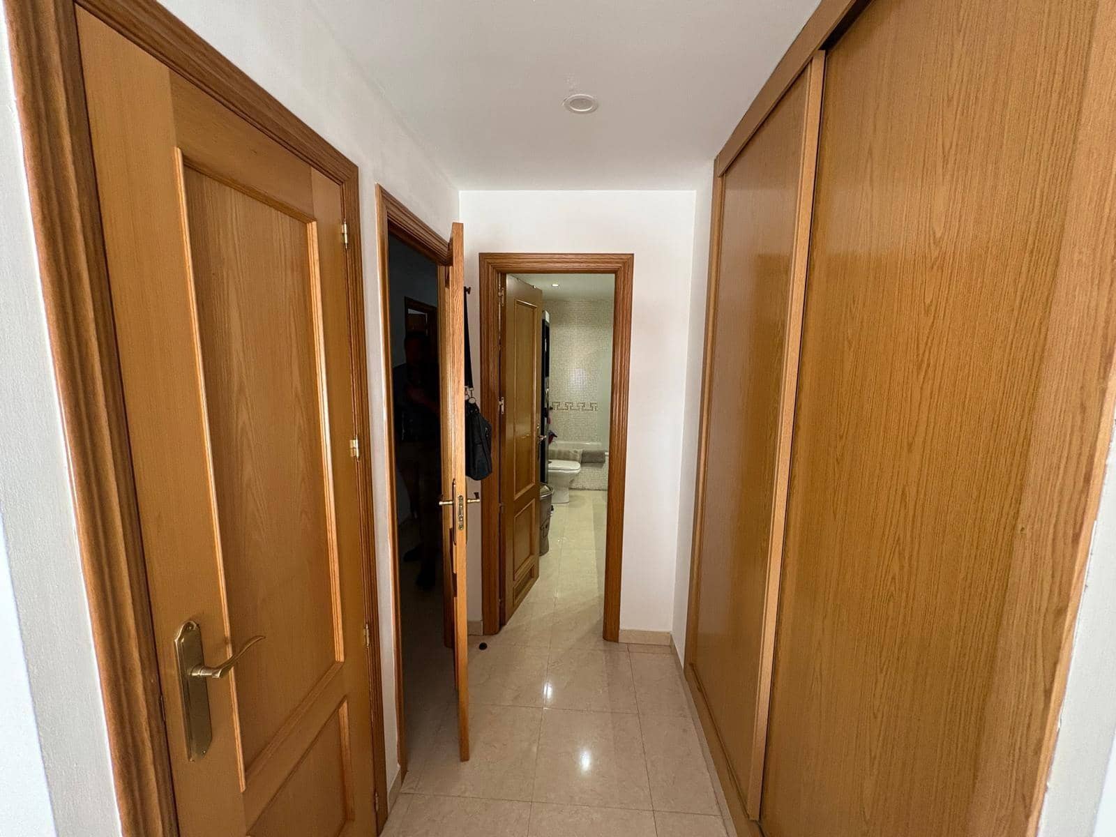 Piso de 3 habitaciones en Algeciras en venta con garaje - 300.000 € (Ref: 10005646)