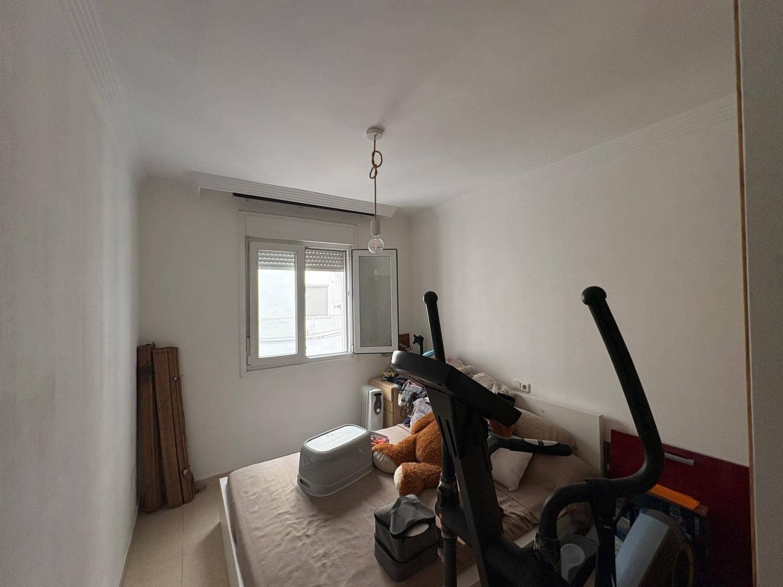 Piso de 3 habitaciones en Algeciras en venta con garaje - 300.000 € (Ref: 10005646)