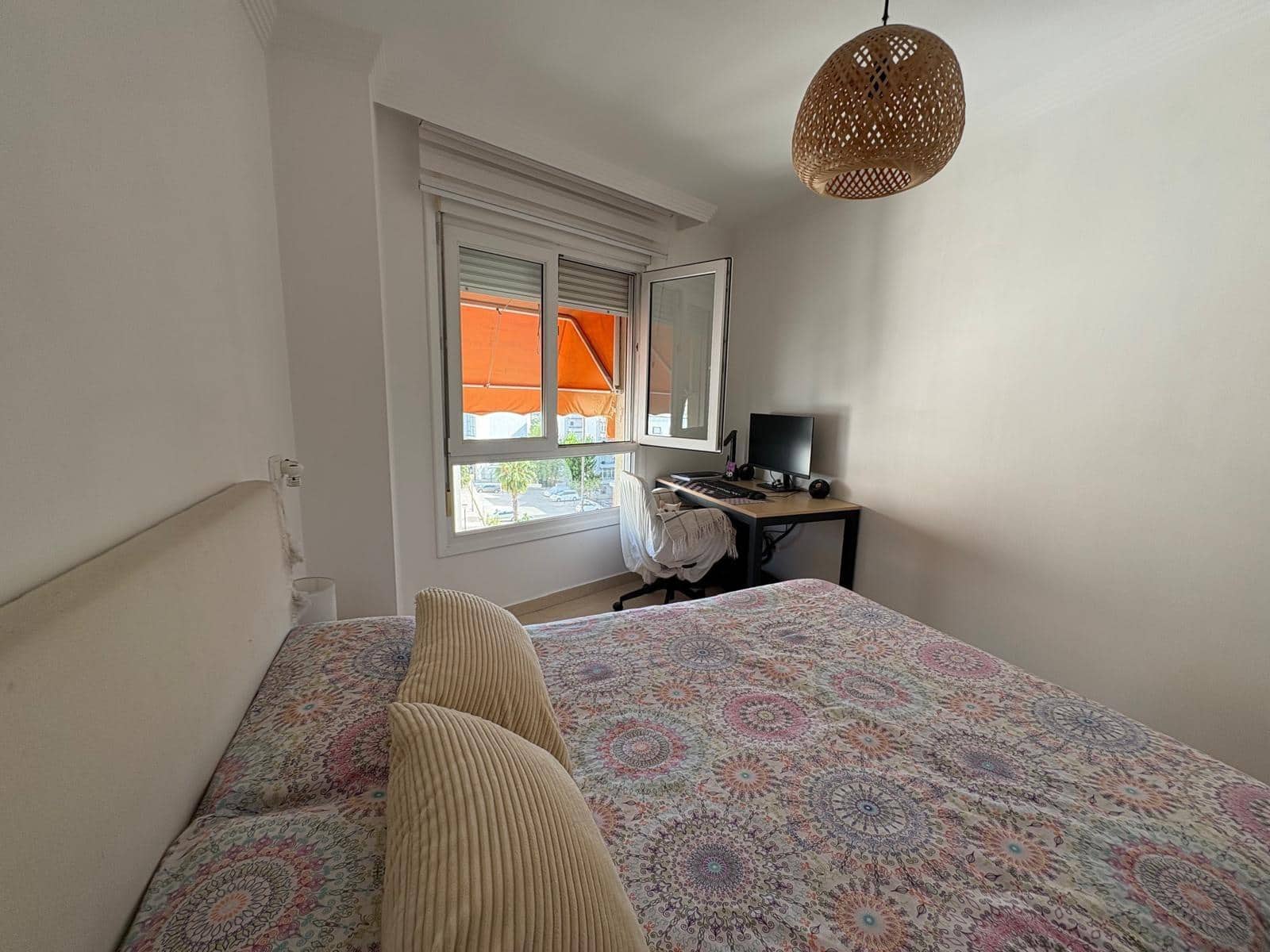 Piso de 3 habitaciones en Algeciras en venta con garaje - 300.000 € (Ref: 10005646)