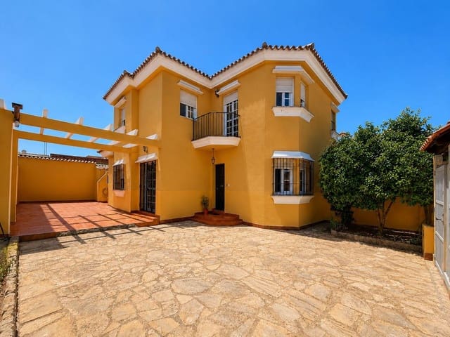 4 chambre Villa/Maison Mitoyenne à vendre à Algeciras avec garage - 370 000 € (Ref: 10076458)