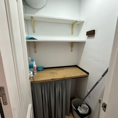 4 bedroom Flat for sale in La Línea de la Concepción - € 250,000 (Ref: 10078401)